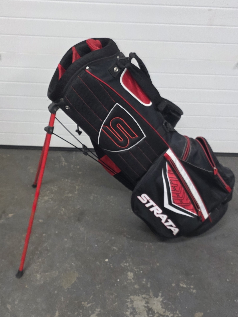 Stand Golf Bag — Black & Red - Picture 3 of 9